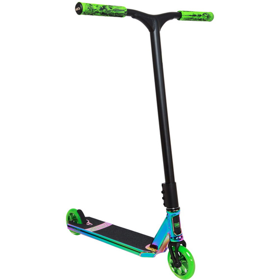 Výkonnostní skútr NKD Palivo Neochrom wys. 84 cm