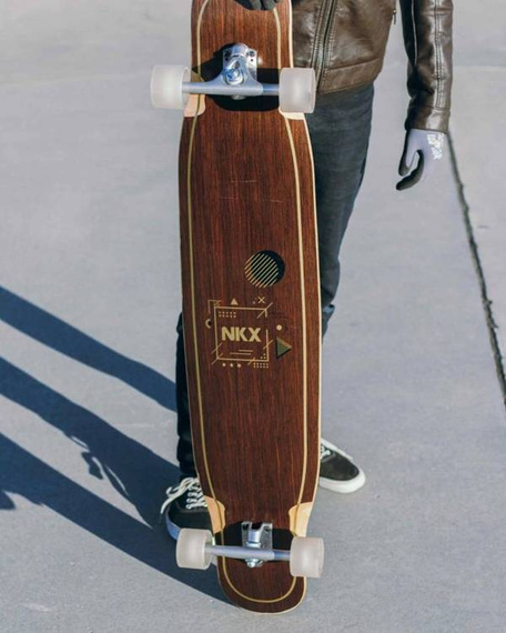 Longboard pro tanečníky NKX Geometric Gold 122 cm