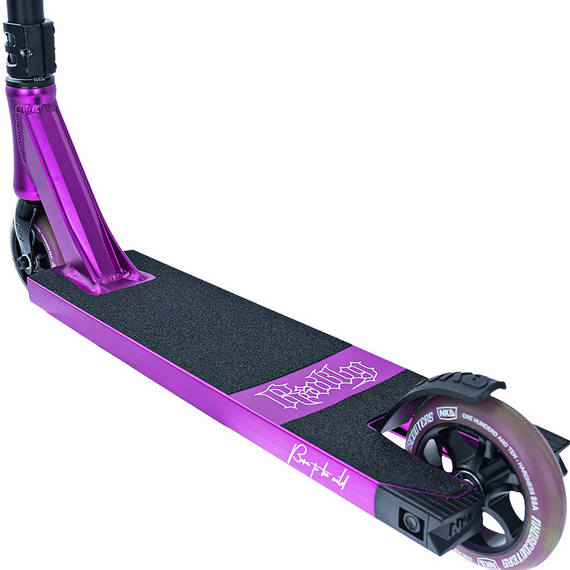 Výkonnostní skútr NKD Rally V4 Purple wys. 79 cm