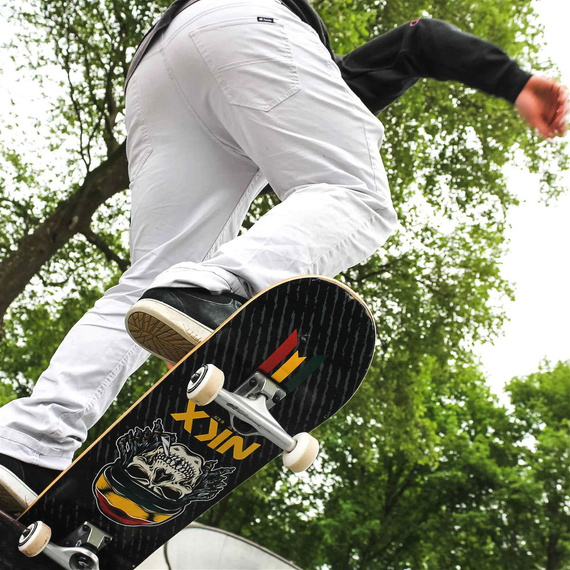 Kompletní skateboardová lebka NKX Rasta Royal Series 8.25"