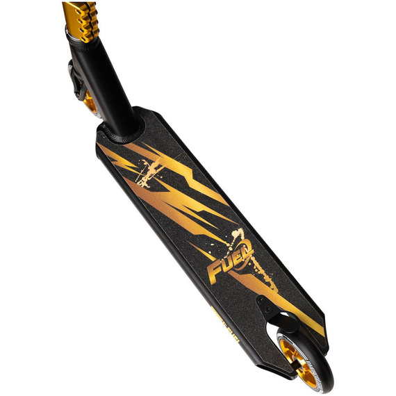 Výkonnostní skútr NKD Fuel Black and Gold wys. 92 cm