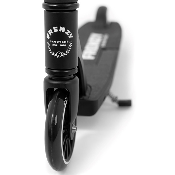 Frenzy Flex Rekreační městská koloběžka černo-stříbrná 120 mm