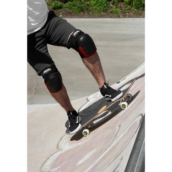 REKD Rampové chrániče kolen L černá červená