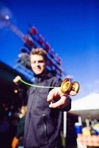 Yoyo Metalowe dla Zaawansowanych YoYoFactory Shutter Splash Black Rainbow