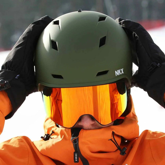 NKX Nomad Snow Helmet Olivová lyžařská a snowboardová helma