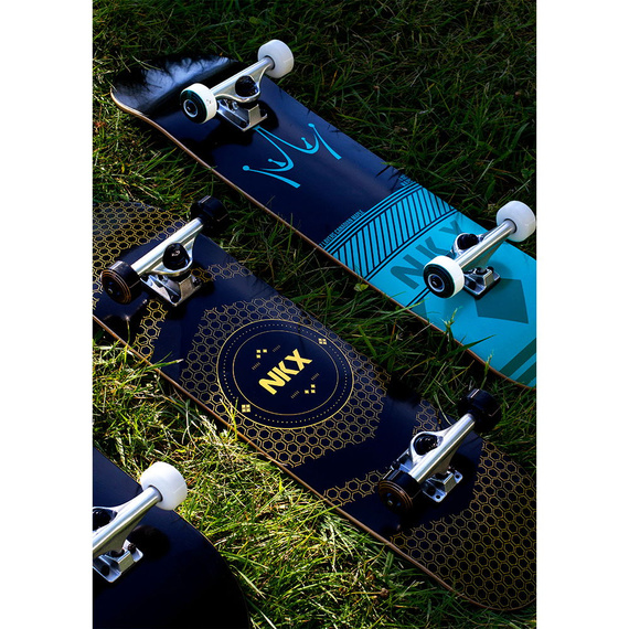 Kompletní skateboard NKX Royal 8.25"