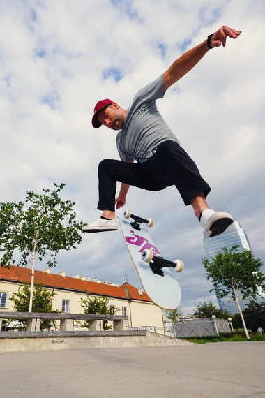 Kompletní městské sportovní stavby Logo Skateboard 8.0"