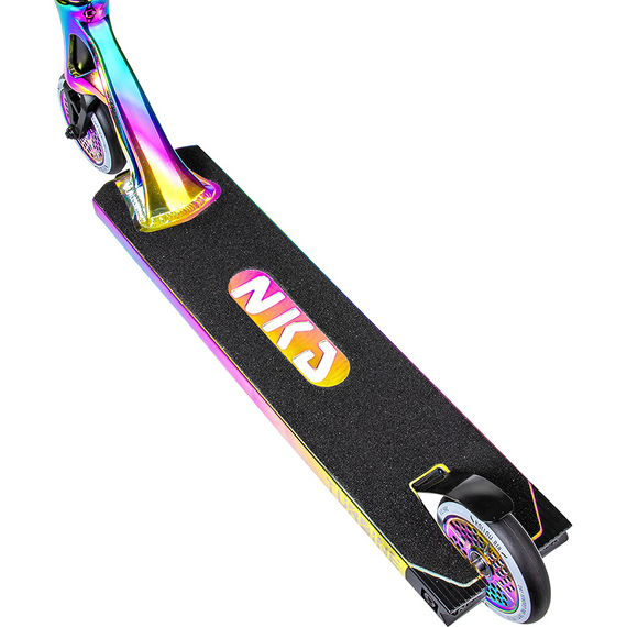 Výkonnostní koloběžka Velká hliníková lehká široká platforma NKD Turbine Rainbow High 87 cm