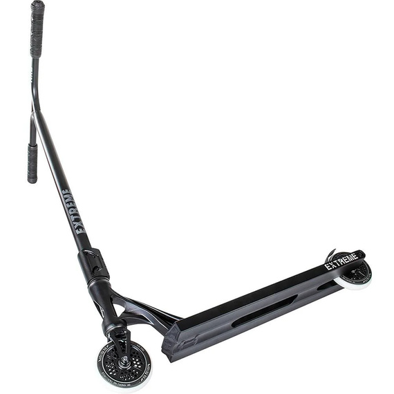 Výkonnostní koloběžka Velká hliníková lehká široká řídítka a platforma NKD Extreme Black wys. 91 cm