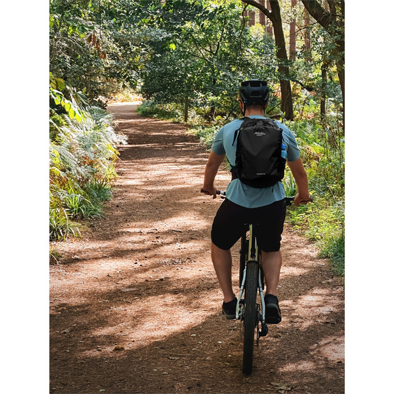 REKD Energy Ranger Vesta s chráničem zad a hrudníku černá