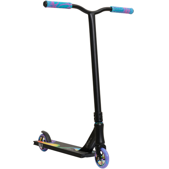 Výkonnostní skútr NKD Rally V4 Black & Rainbow wys. 83 cm