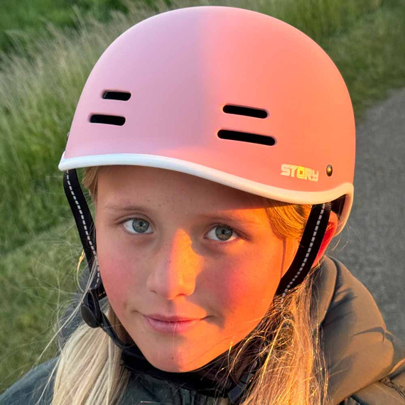 Příběh Retro Certifikovaná přilba Pink