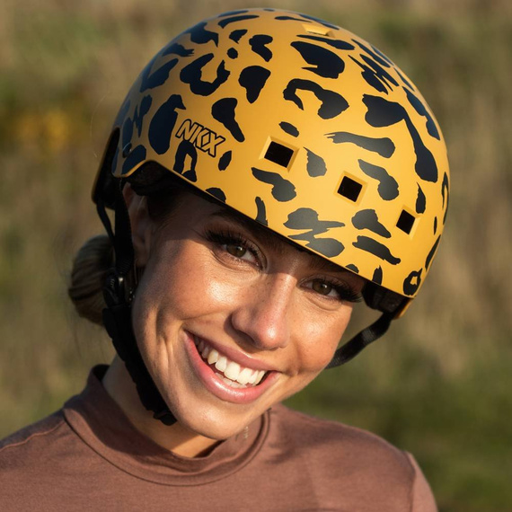 Skateboardová helma NKX Brain Saver Leopard Black and Brown