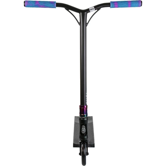 Výkonný pouliční skútr Lehký NKD Fuel Black & Rainbow Wys. 84 cm