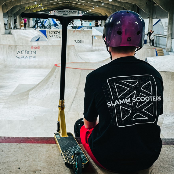 Dětská výkonnostní koloběžka SLAMM Assault Gold 84 cm