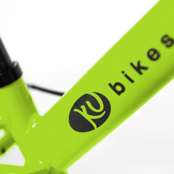 KUbikes 12 lehké dětské krosové kolo Black Comic book