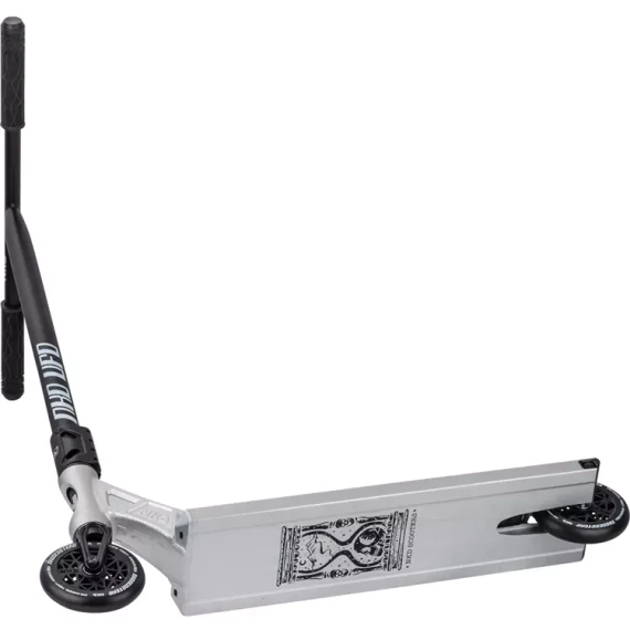 Vysoce výkonný hliníkový silniční skútr. 93 cm Light NKD UFO Silver/Raw