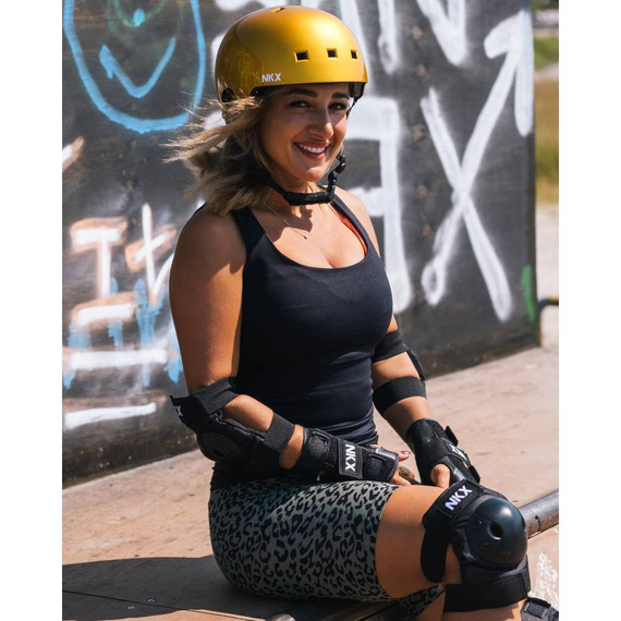 NKX Brain Saver Skateboardová helma Shiny Gold