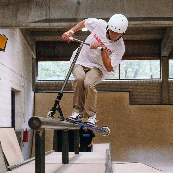 Skateboardová helma NKX Brain Saver White S