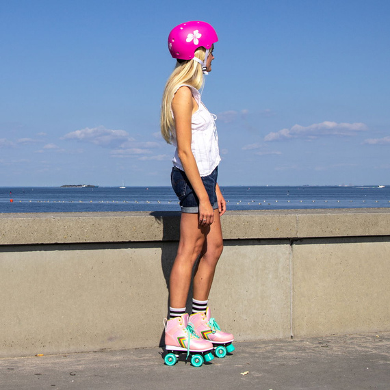 NKX Brain Saver Flower Pink and White Skateboardová helma