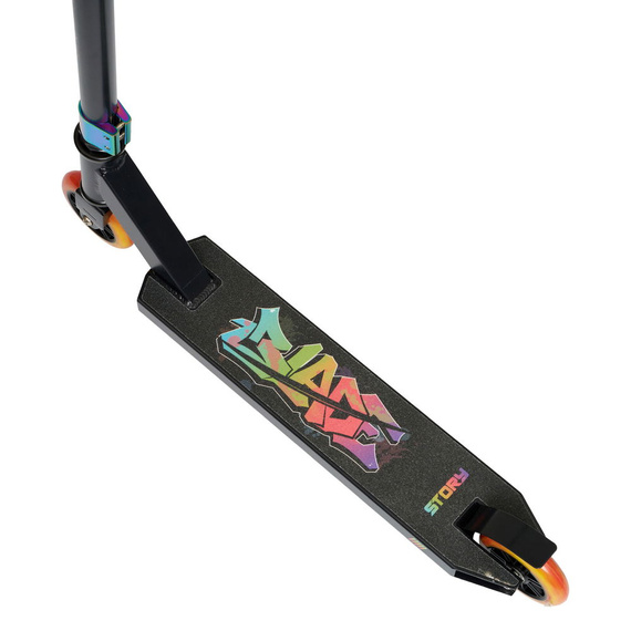 Příběh Blade Stunt Scooter Black and Rainbow wys. 75 cm