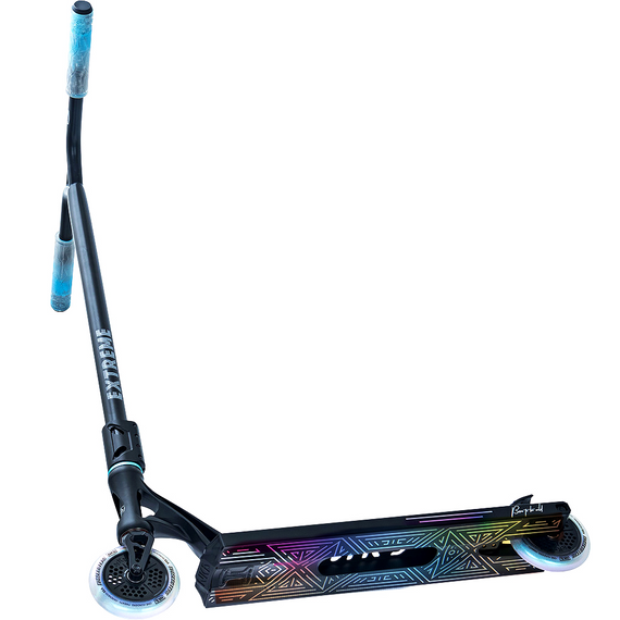 Výkonný skútr NKD Extreme Black and silver wys. 91 cm