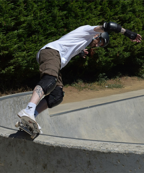 Loketní chrániče REKD Ramp Black