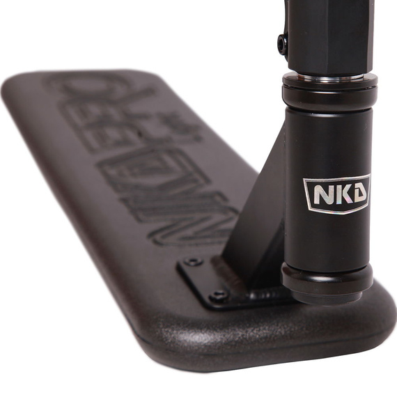 NKD Pro Lehká trampolína Výkonnostní koloběžka černá wys. 75 cm