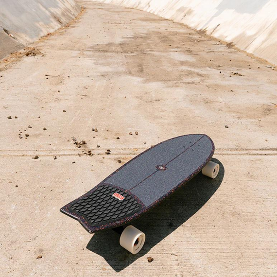 GLOBE Sun City 2 Astro Red 76,2 cm Surfskate Skateboard