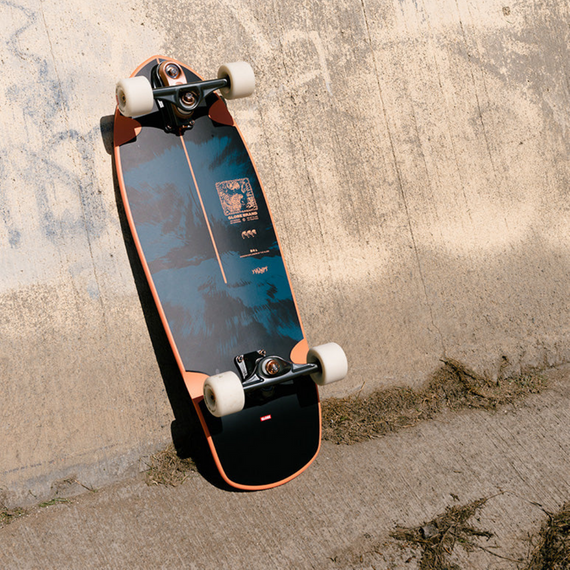 Deskorolka Surfskate GLOBE Thumpy Storm Cats 76,2 cm
