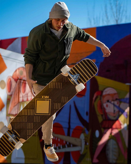 Longboard pro tanec NKX Vegas Gold 121 cm