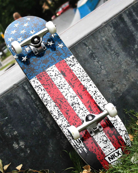 Kompletní skateboard NKX American Rouse 8.25"