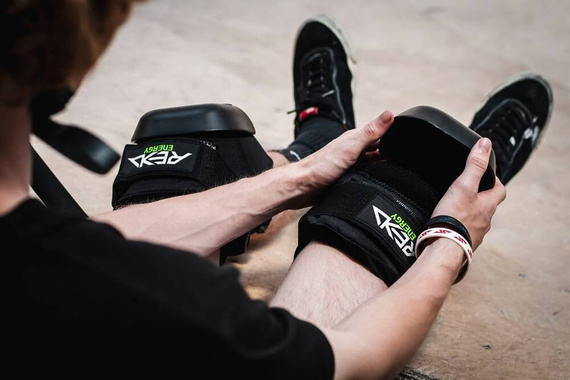 REKD Energy Patrol chrániče kolen černé