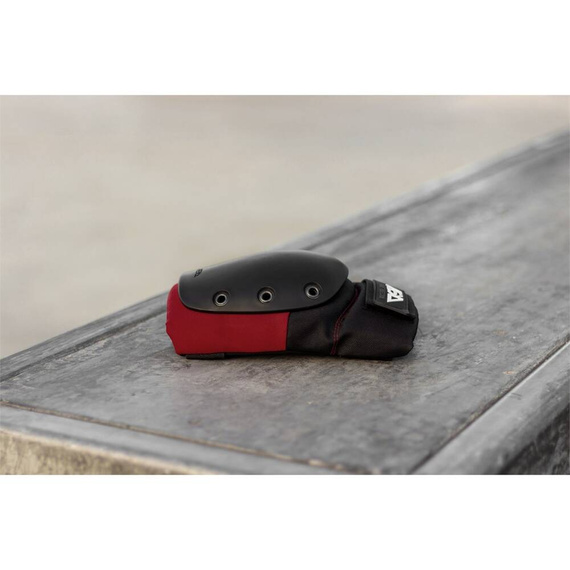 REKD Rampové chrániče kolen XS černá červená