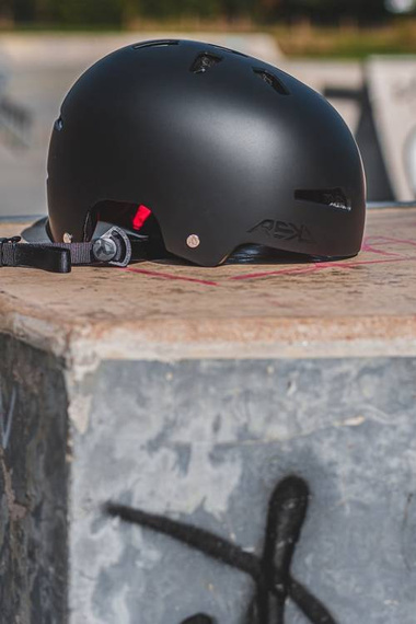 Rekd Elite 2.0 Helma černá S/M