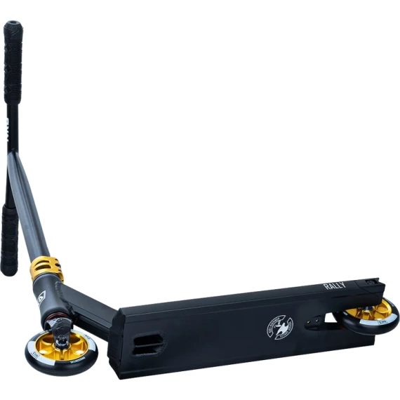 NKD Rally V4 XS Performance Scooter Black and Gold wys. 73 cm