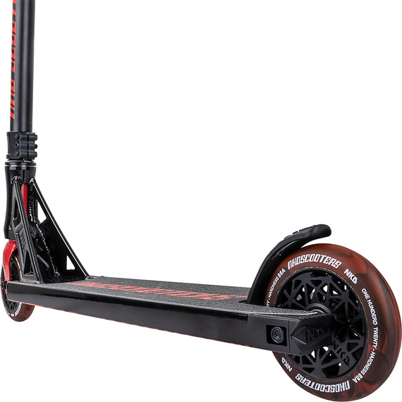 Výkonnostní pouliční skútr Lehký NKD GAS Black and Red wys. 85 cm