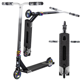 Výkonný skútr NKD Octane Black a Rainbow High. 82 cm