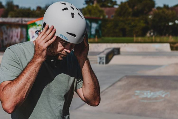 Rekd Elite 2.0 Helma Grey L/XL