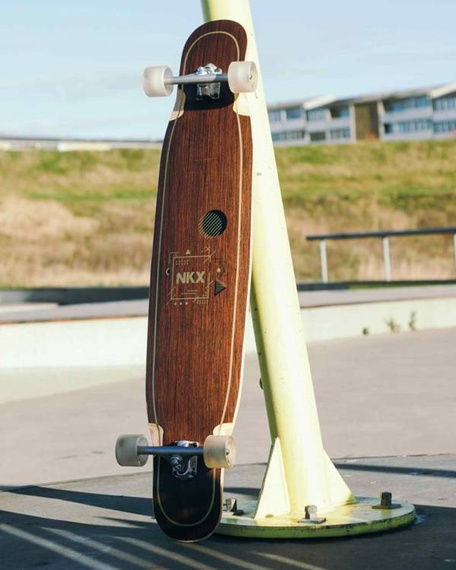 Longboard pro tanečníky NKX Geometric Gold 122 cm