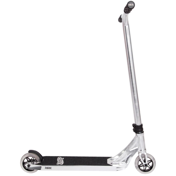 Výkonný skútr NKD Park Stunt Silver wys. 84 cm