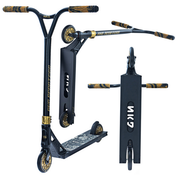 Výkonnostní pouliční skútr Lehký NKD GAS Black and Gold wys. 85 cm