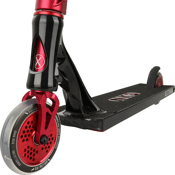 Výkonný skútr NKD Extreme Black and Red wys. 91 cm