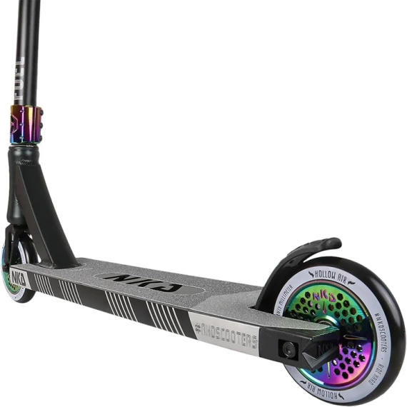 Hulajnoga Wyczynowa Streetowa Lekka NKD Fuel Czarno-Tęczowy Wys. 84 cm