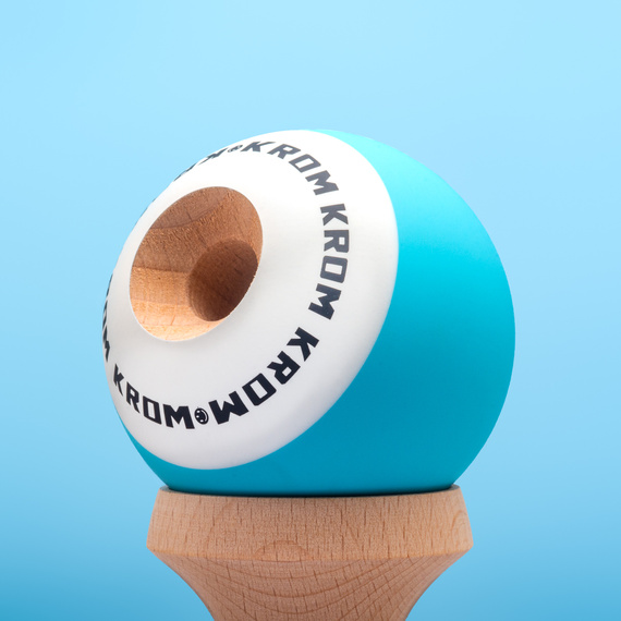 Kendama Krom POP Světle modrá