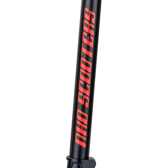 Výkonnostní pouliční skútr Lehký NKD GAS Black and Red wys. 85 cm