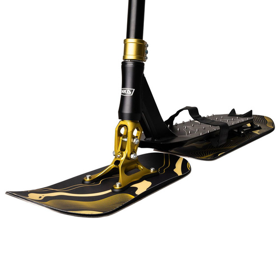 Hulajnoga Wyczynowa na śnieg NKD Pro Snow Stunt Scooter Czarno-Złoty wys. 93 cm