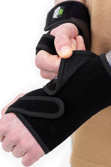 REKD Energy Freedom chrániče zápěstí černé 