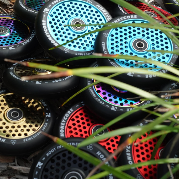 Kolečka River Glide Pro Scooter Shadow 115 mm (2 ks).)