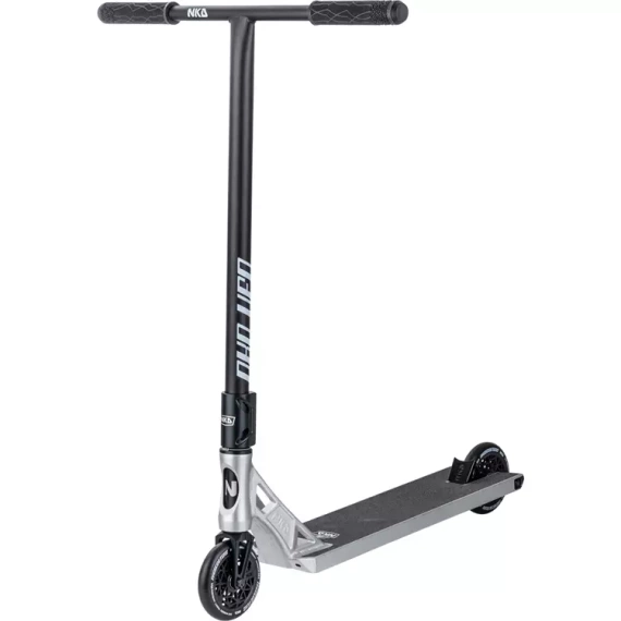 Vysoce výkonný hliníkový silniční skútr. 93 cm Light NKD UFO Silver/Raw
